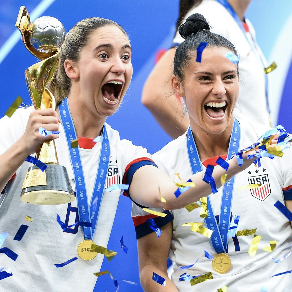United State's midfielder Morgan Brian and United State's defender Ali Krieger celebrate with the FIFA Womens World Cup Trophy after the 2019 FIFA Women's World Cup France Final match between United States and Netherlands at Groupama Stadium on July 7, 2019 in Lyon, France. (Photo by Baptiste Fernandez/Icon Sport via Getty Images)
1154522927
soccer, football, feminin, feminine, coupe du monde, finale, etats unis, pays bas, holland, joie, trophee, coupe