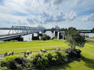 Bridges over the Mississippi River in Vicksburg.
