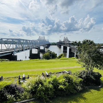Bridges over the Mississippi River in Vicksburg.
