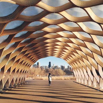 Woman walking on footbridge.
562395333
2015; Adult; Adults Only; Architecture; Sunlight; Three People; Building Exterior; Built Structure; Canal; Chicago; Chicago - Illinois; Men; Modern; Tree; USA; Vertical; City; City Life; Color Image; Financial District; Footbridge; Real People; Walking; Water; Willis Tower; Women; Covered Bridge; Day; Design; Outdoors; People; Photography; Shadow; Sky; Skyscraper; Spire;