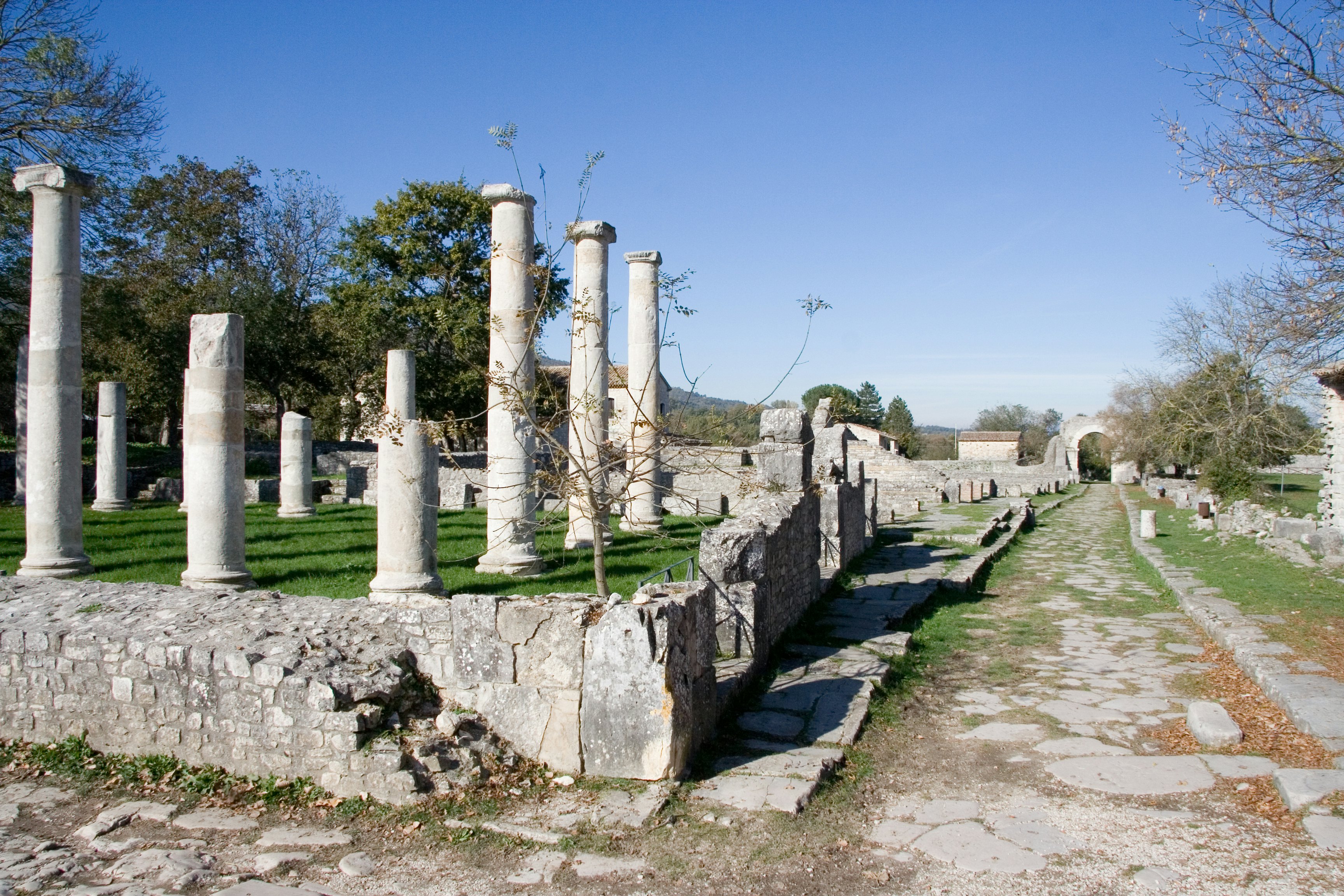 Roman ruins of Saepinum