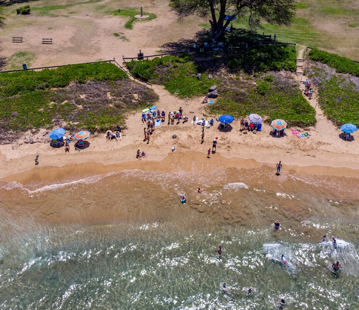 Aerial view of Kamaole III beach, Kihei, Hawaii.