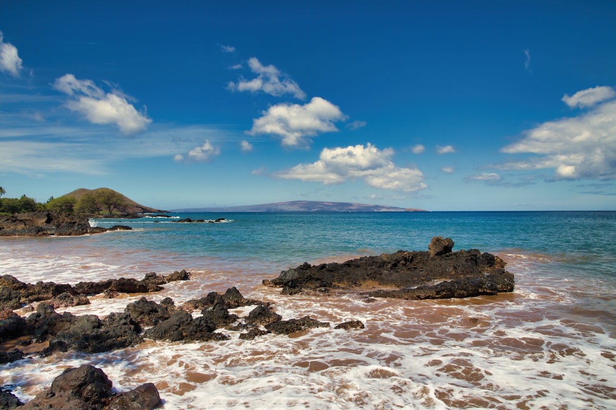View from Makena Bay out to Kaoolawe on Maui.