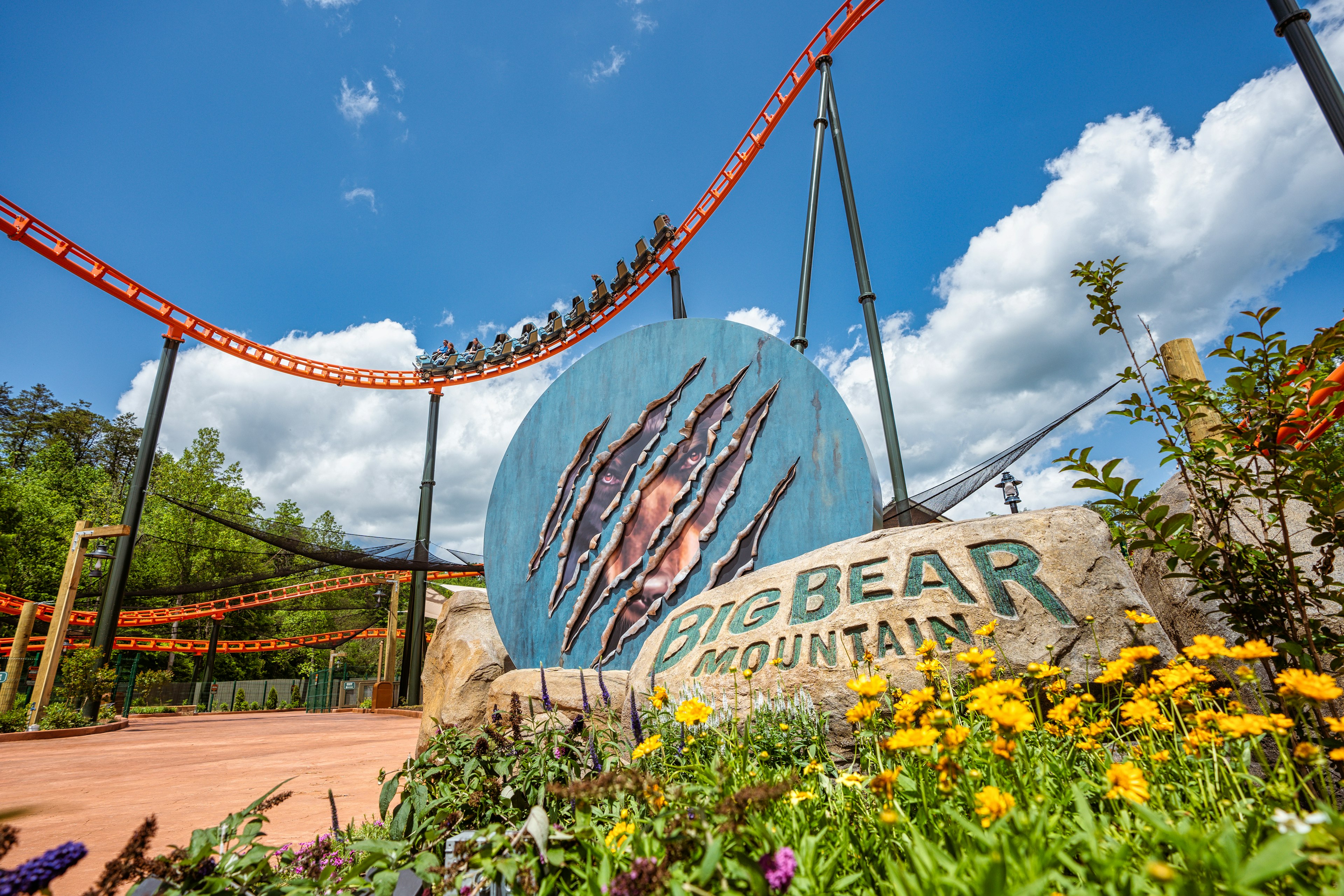 A rollercoaster in Dollywood that says Big Bear Mountain.