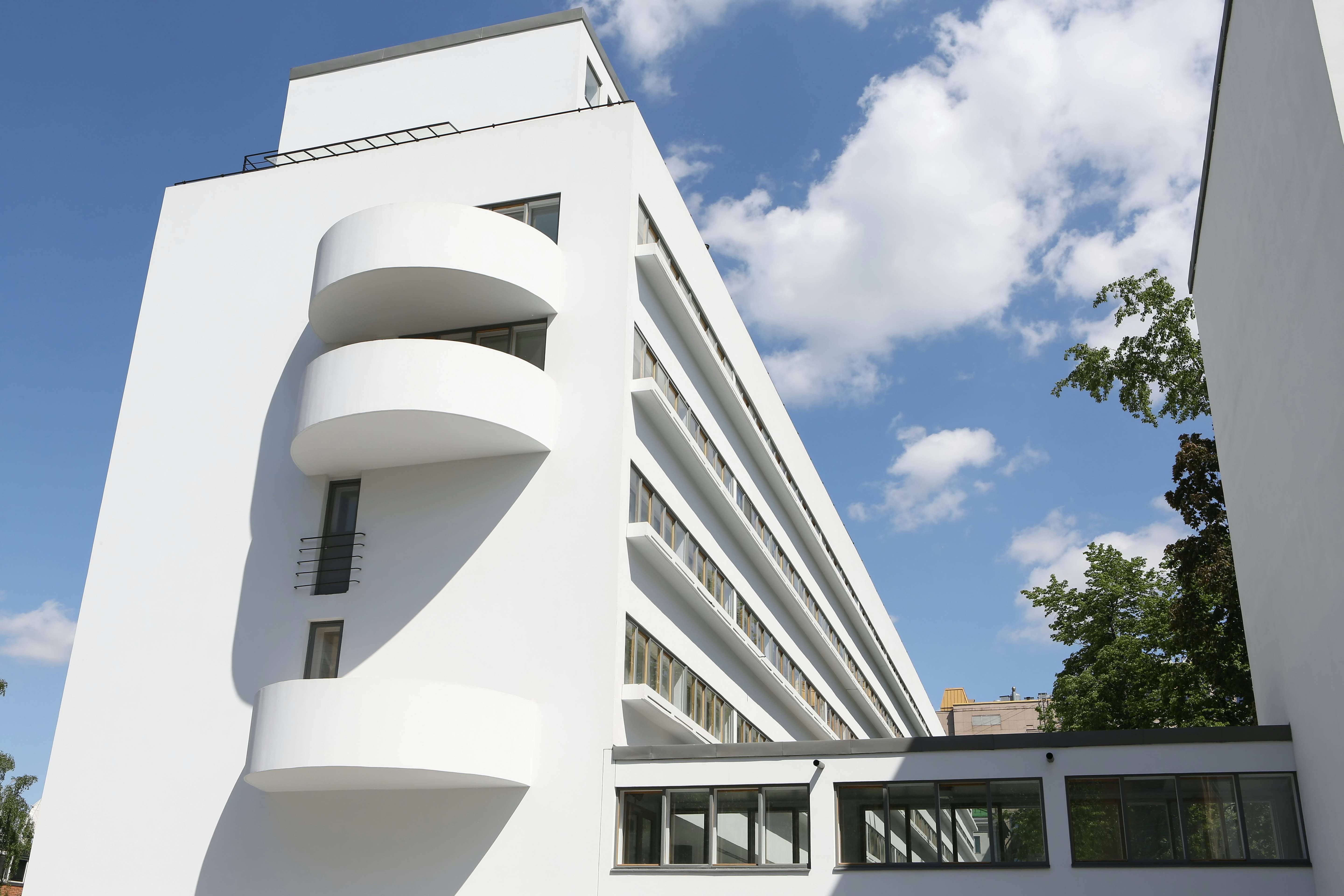 Facade of Narkomfin building.