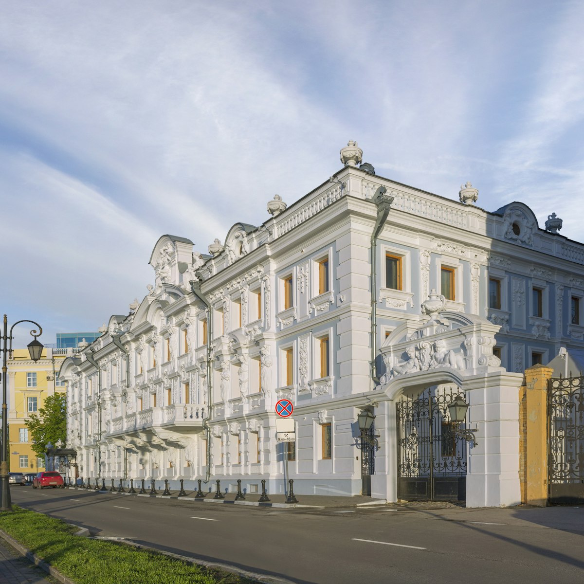 Manor of Merchant Rukavishnikov on the Verkhne-Volzhskaya Embankment, Nizhny Novgorod, Russia.
