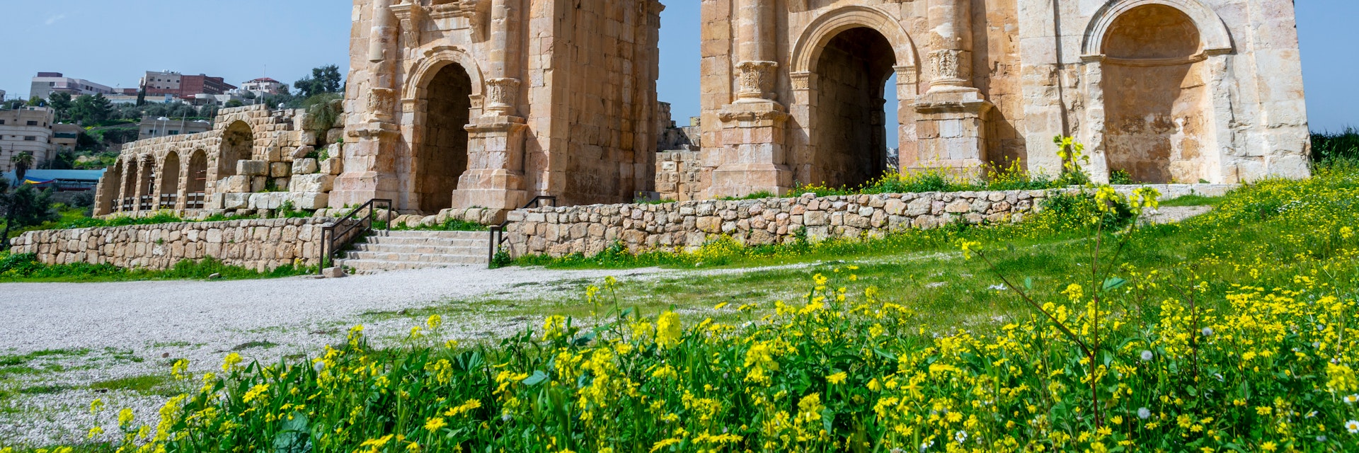 Arch of Hadrian at the roman ruins of Jerash, Jordan.