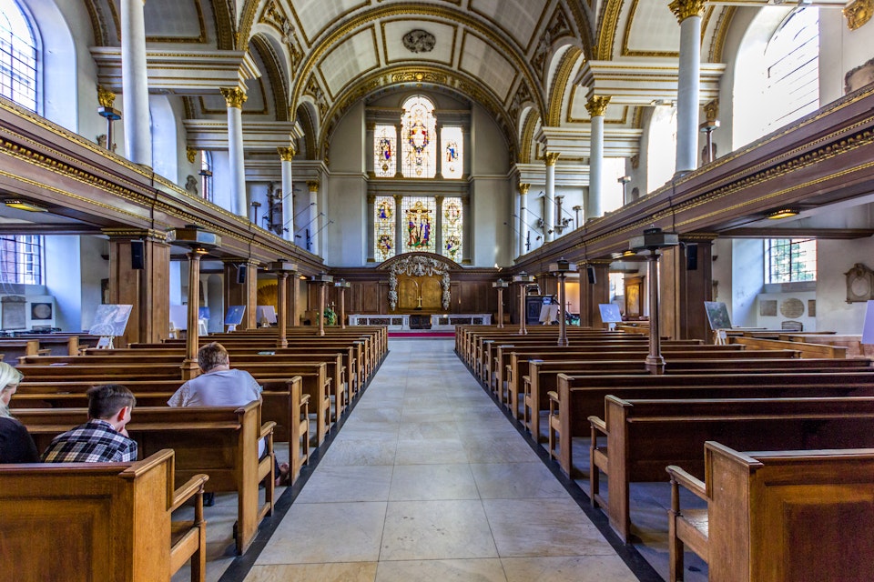 Interior view of the church of St. James Piccadilly. 