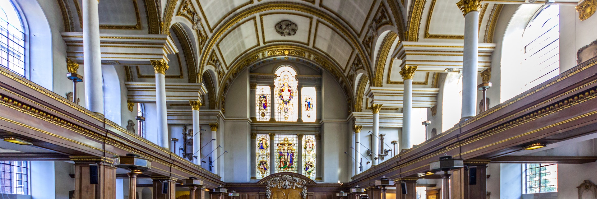 Interior view of the church of St. James Piccadilly.