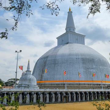 Buddhist stupa Ruvanvelisaya Dagoba in Anuradhapura, Sri Lanka.
