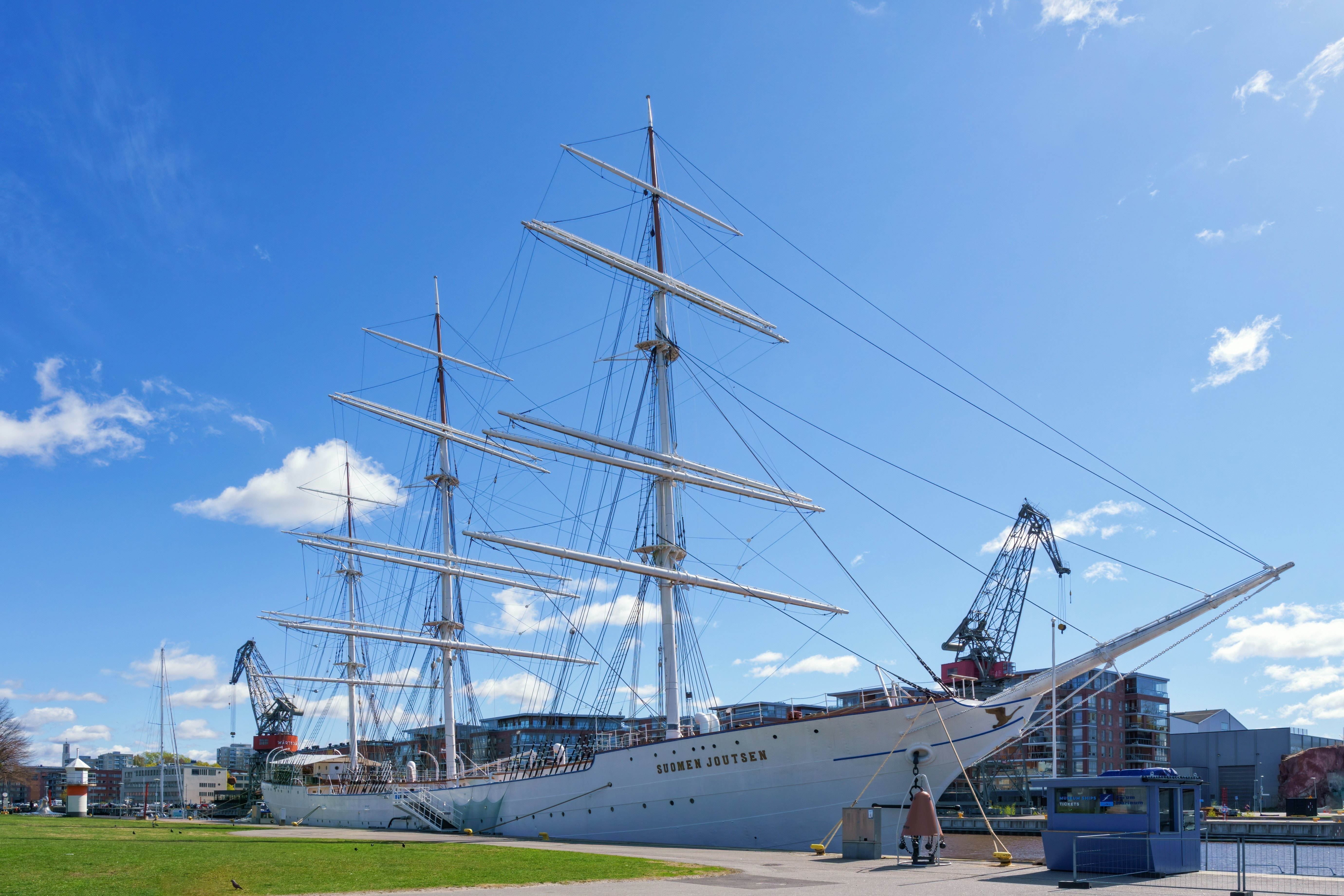 Built in 1902, the frigate Suomen Joutsen is a museum ship moored in Turku's Aura River at the Forum Marinum.