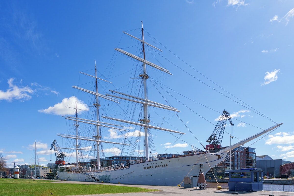 Built in 1902, the frigate Suomen Joutsen is a museum ship moored in Turku's Aura River at the Forum Marinum.
