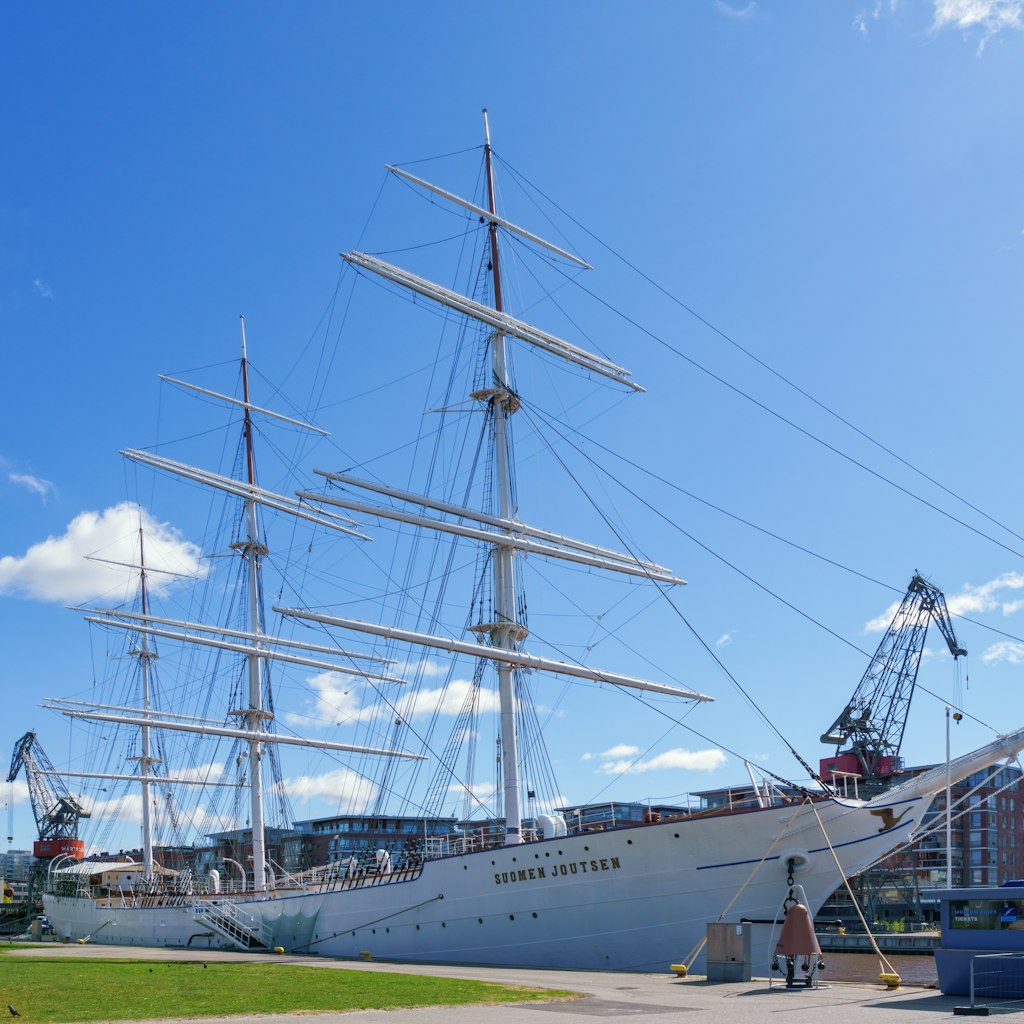 Built in 1902, the frigate Suomen Joutsen is a museum ship moored in Turku's Aura River at the Forum Marinum.