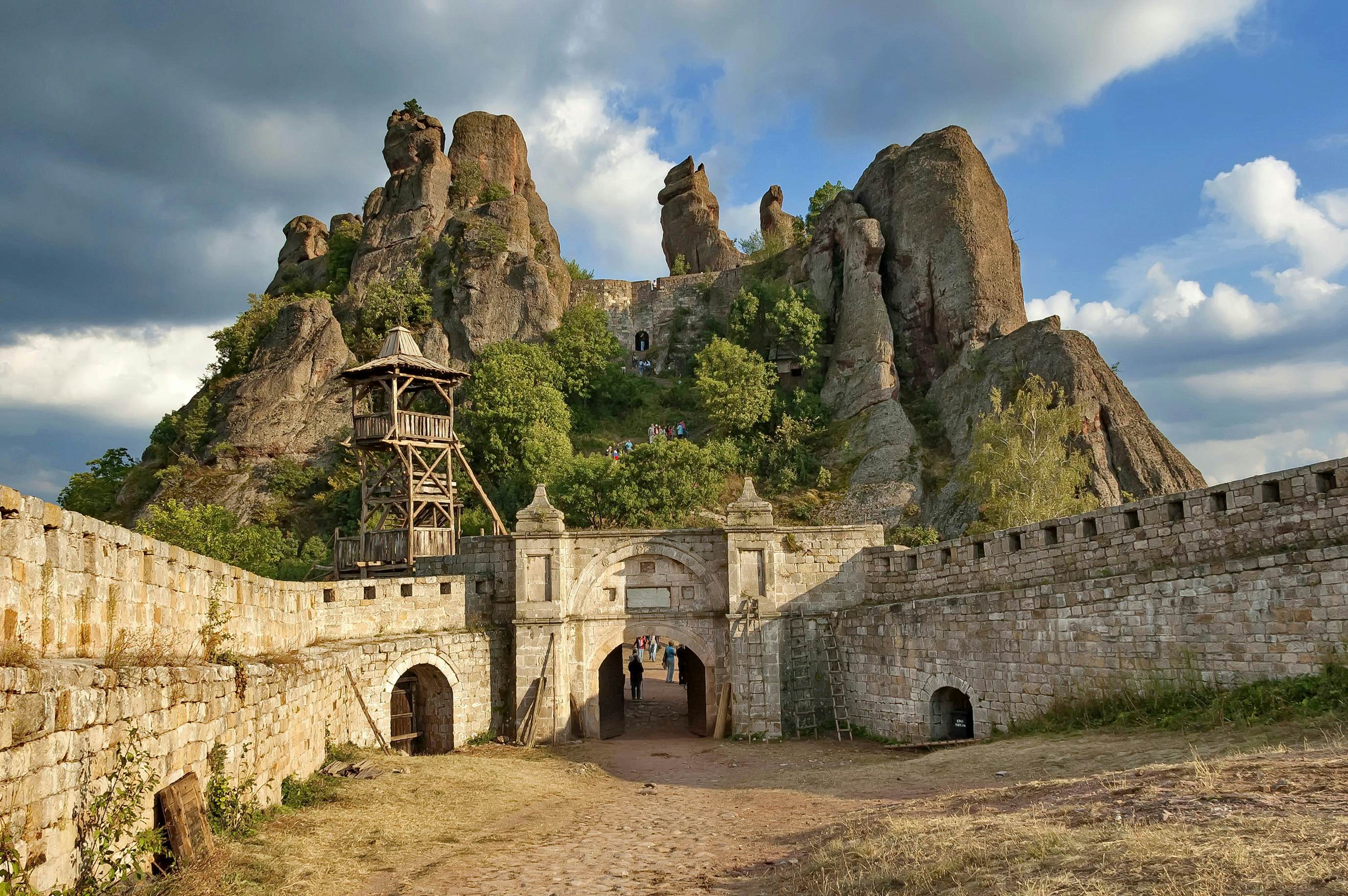 Belogradchik rocks Fortress Landmark, Bulgaria mountain, Europe
516017123
Beauty In Nature, Belogradchik, Bulgaria, Cloud, Famous Place, Fort, Landscape, Mountain, Rock, Rock Formation, Sky, Sunlight, Surrounding Wall, Tourist, Travel, Tree