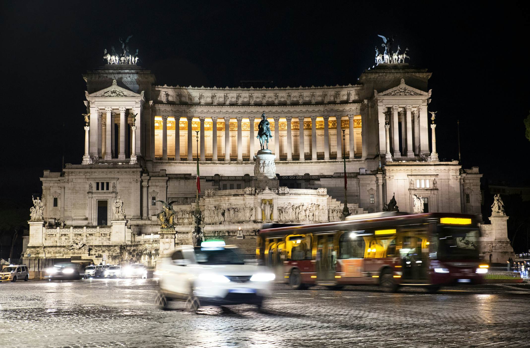 Getting Around Rome On Foot Best Sale | Emergencydentistry.com