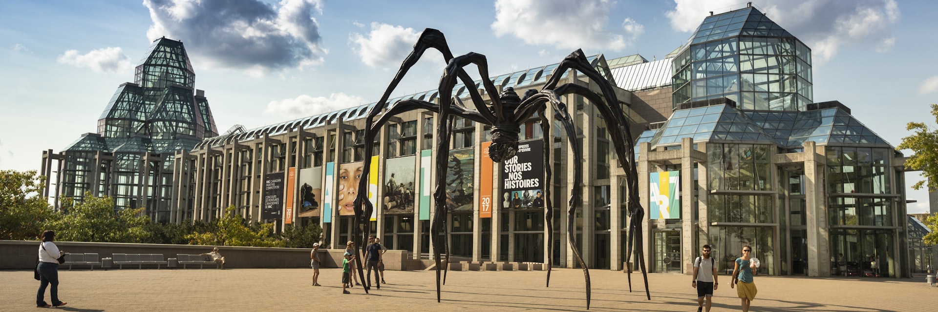 Ottawa, Canada - September 17, 2017:  Maman (1999) is a bronze, stainless steel, and marble sculpture by the artist Louise Bourgeois.  It is in front of The National Gallery of Canada, located in the capital city of Ottawa, Ontario, is one of Canada's premier art galleries.
960641114