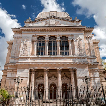Rome, Italy - April 7, 2019: Tempio Maggiore or The Great Synagogue is the largest synagogue in Rome and one of the greatest in Europe. Located in the old Jewish Ghetto.
1172187631
tempio maggiore di roma, great synagogue of rome