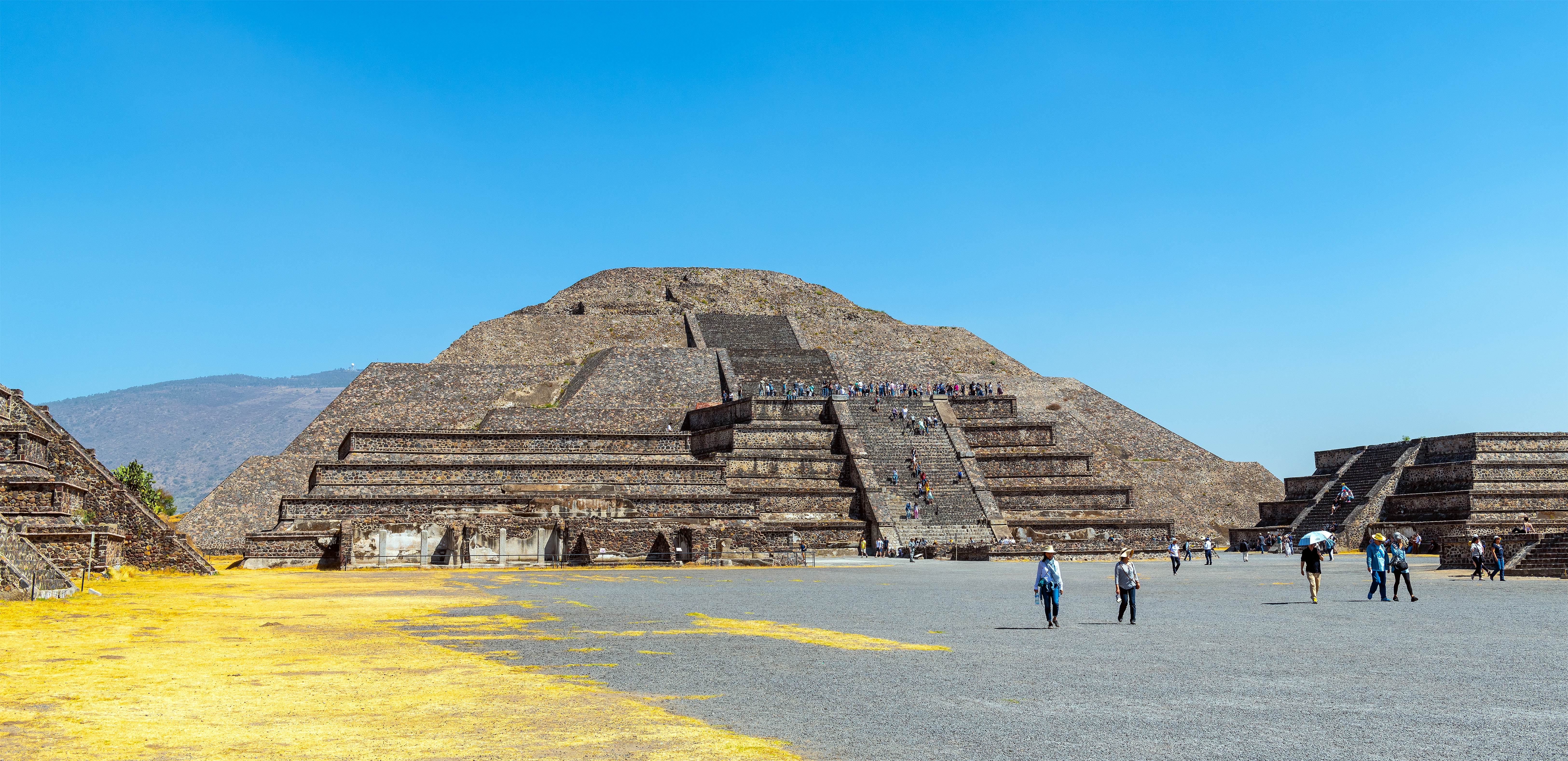 Private Tour: Pyramids of Teotihuacan and Piramides of Atlantes de Tula  2024 - Mexico City