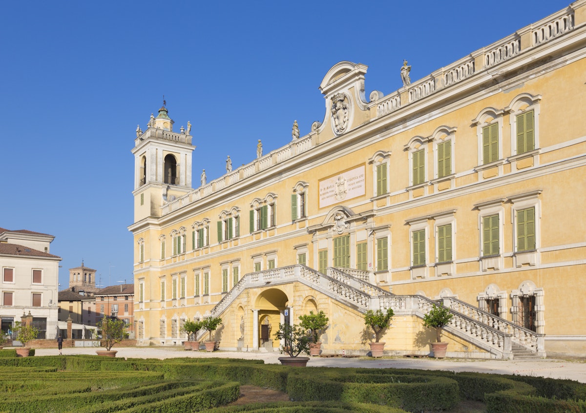 Parma - The palace Palazzo Ducale in La Reggia di Colorno.
1498962765
emilia romagna, evening, historical, landmark, palazzo ducale, park, parma, portal, reggia di colorno, square
