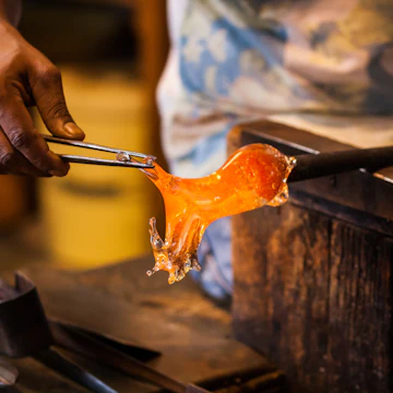 Stages of the artisanal processing of Murano glass
478726614
Murano, Oven, Artist, Glass Factory, Kiln, Furnace, Craft, Art, Craft Product, Working, Molten, Creativity, Luxury, Glass - Material, Material, Italian Culture, Manual Worker, Craftsperson, Occupation, Venice - Italy, Veneto, Italy, Workshop, Factory, Work Tool, tradizionale, Artigianale, La Forma