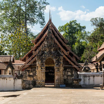 Ancient Lanna art at Wat Lai Hin Luang temple, Lumpang province, Thailand.