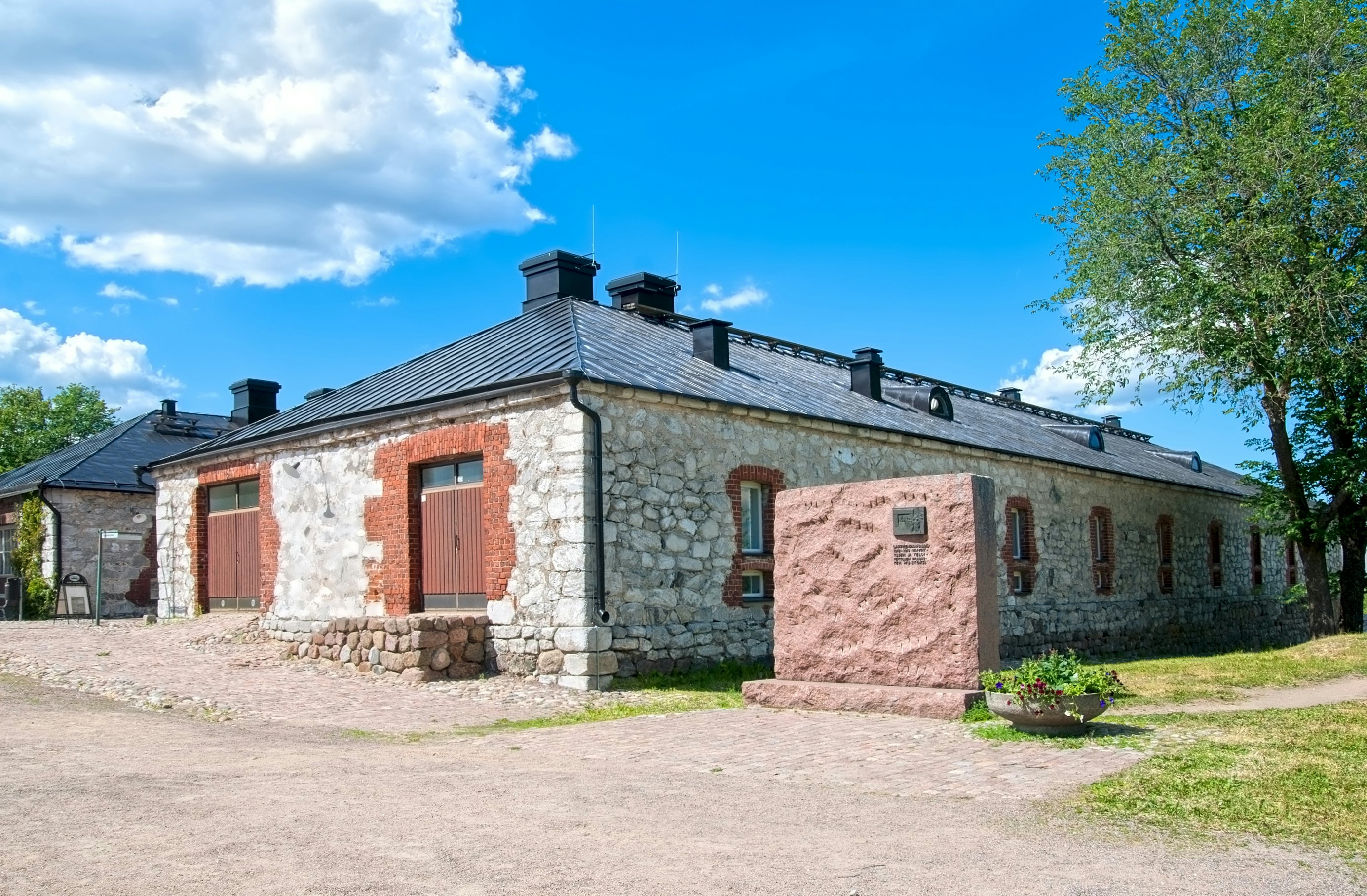 A Monument for memory of "Red finns" shot here in 1918-19 and the South Karelia Museum in Fortress at Lappeenranta.