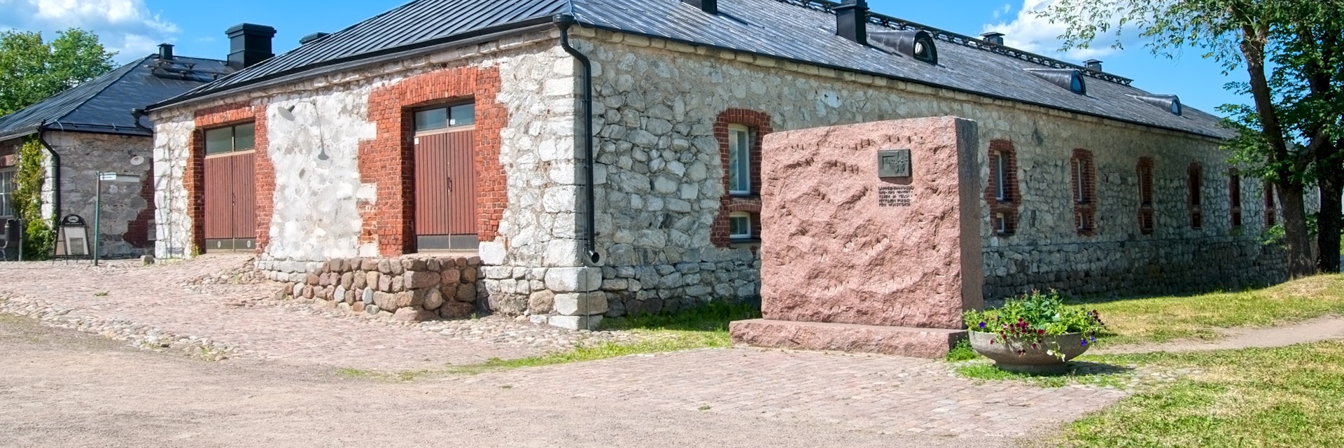 A Monument for memory of  "Red finns" shot here in 1918-19 and the South Karelia Museum in Fortress at Lappeenranta.