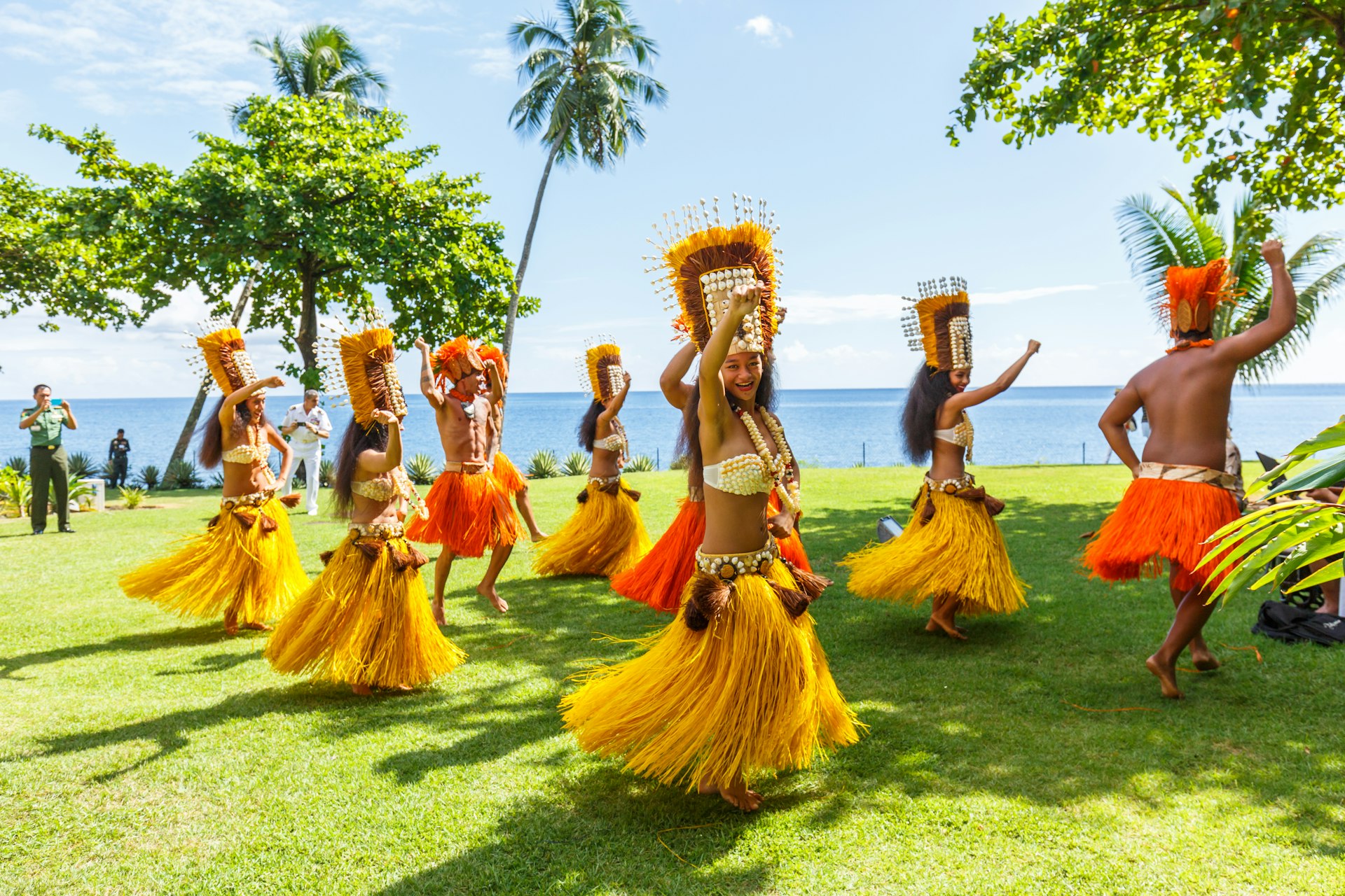 Should you visit Fiji or Tahiti? Lonely