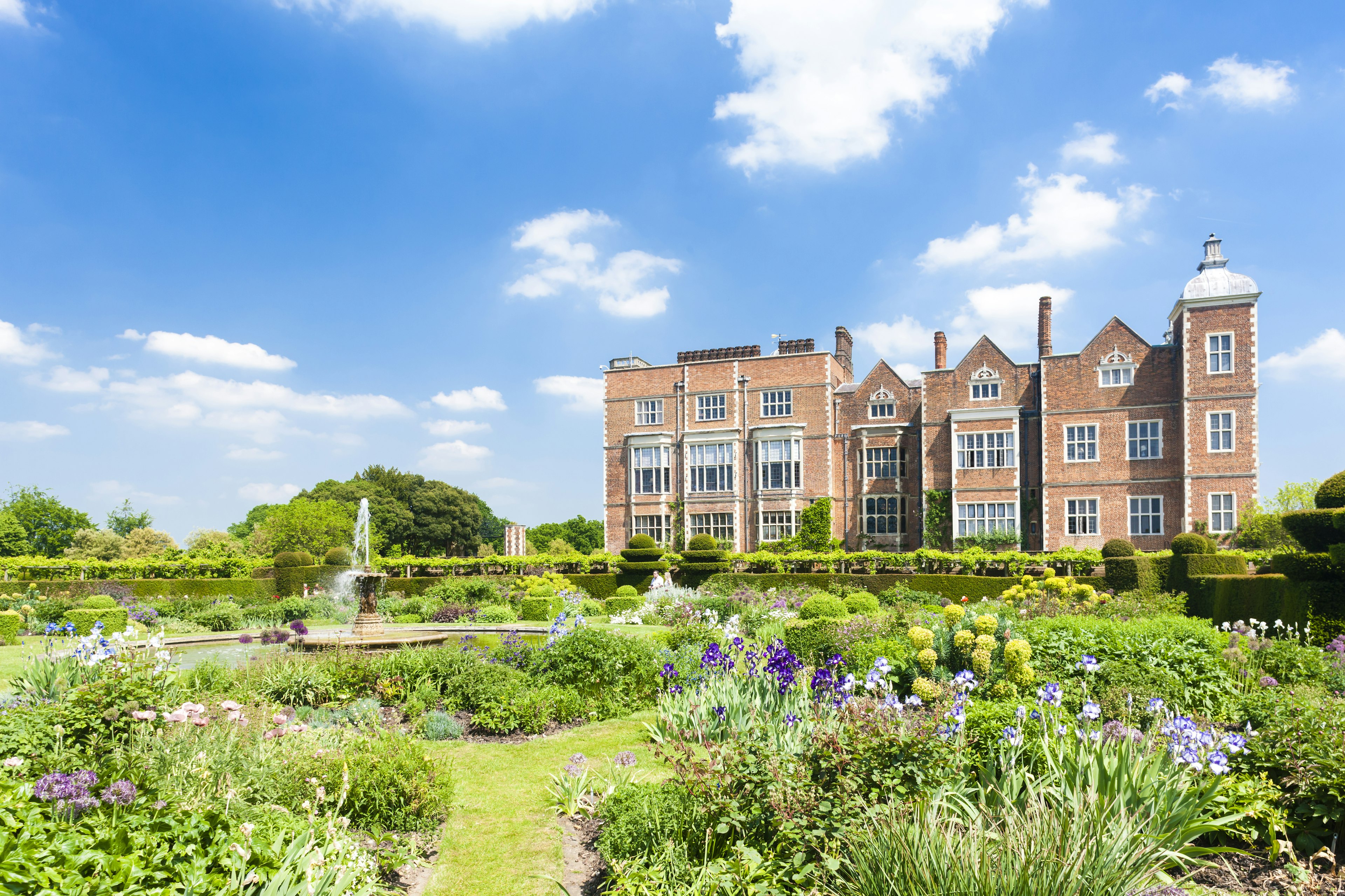 Hatfield House with garden, Hertfordshire, England.