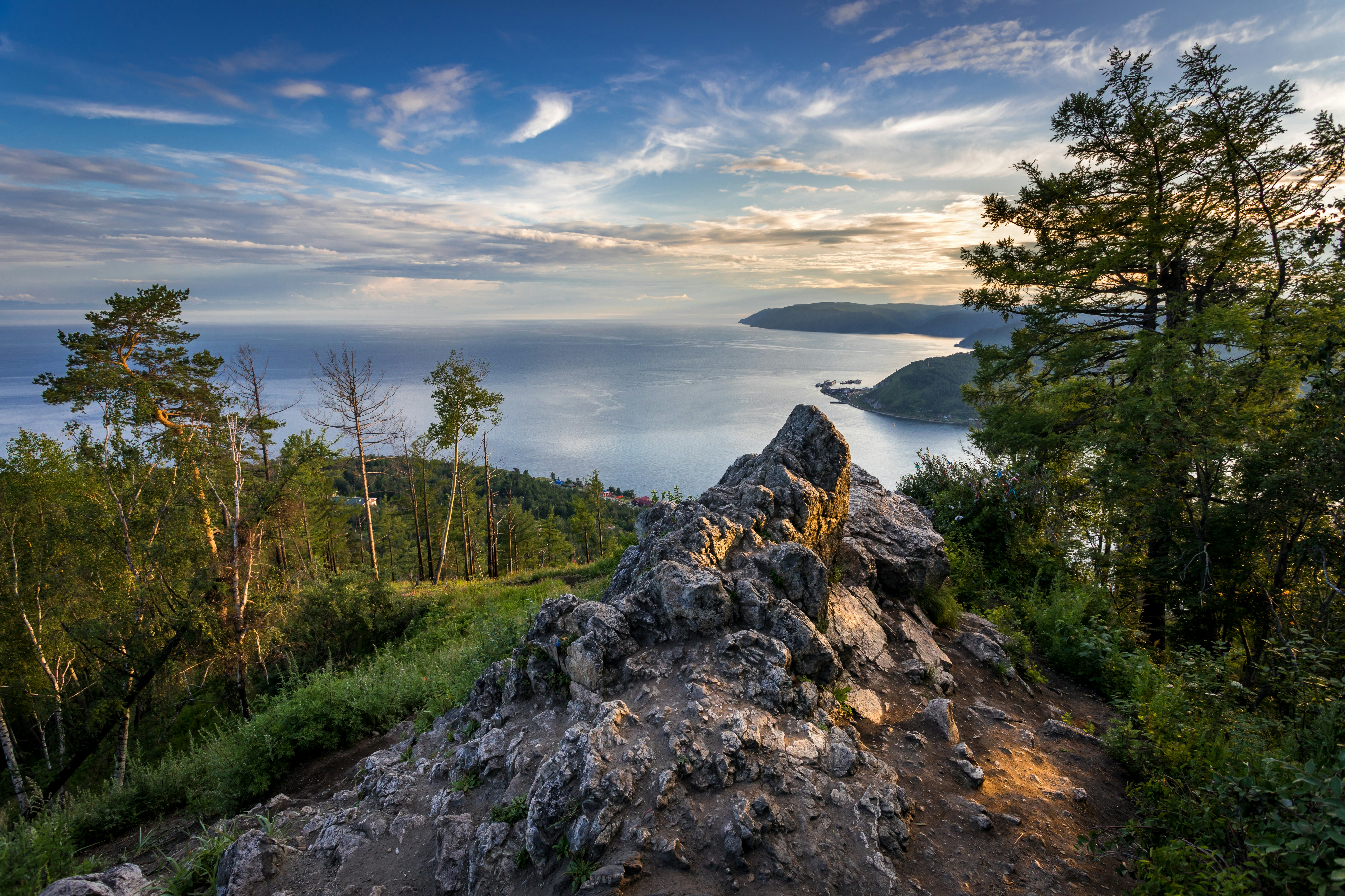 The source of the Angara river in the evening at sunset in summer; Shutterstock ID 1467676739; your: Sloane Tucker; gl: 65050; netsuite: Online Editorial; full: POI
1467676739
