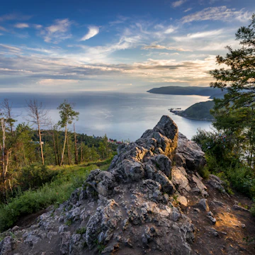 The source of the Angara river in the evening at sunset in summer; Shutterstock ID 1467676739; your: Sloane Tucker; gl: 65050; netsuite: Online Editorial; full: POI
1467676739