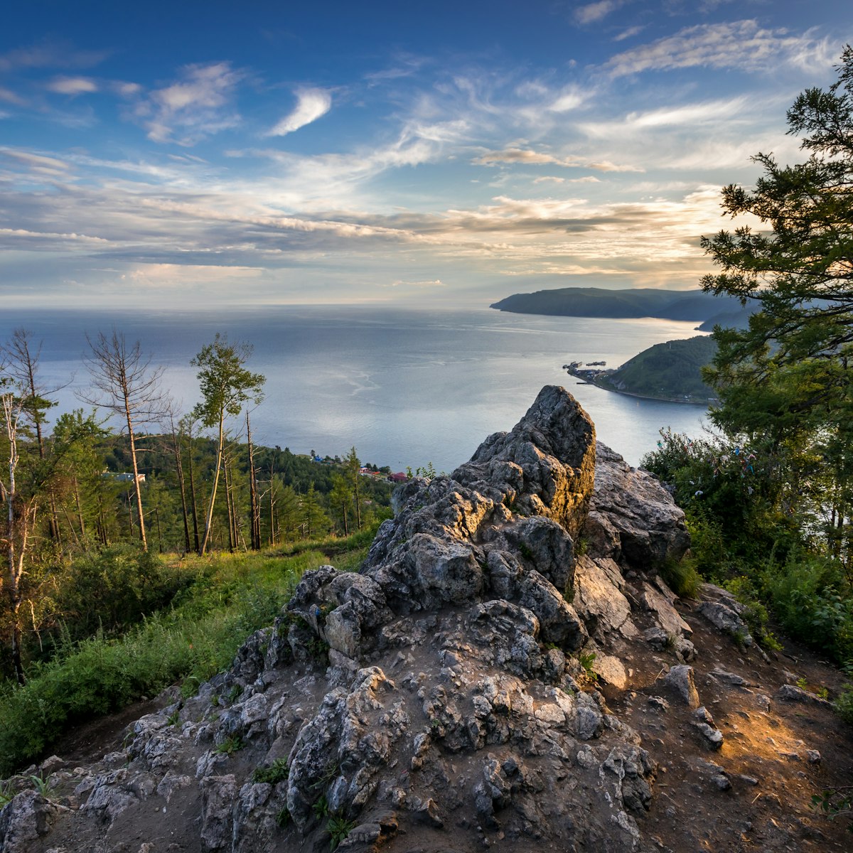 The source of the Angara river in the evening at sunset in summer; Shutterstock ID 1467676739; your: Sloane Tucker; gl: 65050; netsuite: Online Editorial; full: POI
1467676739