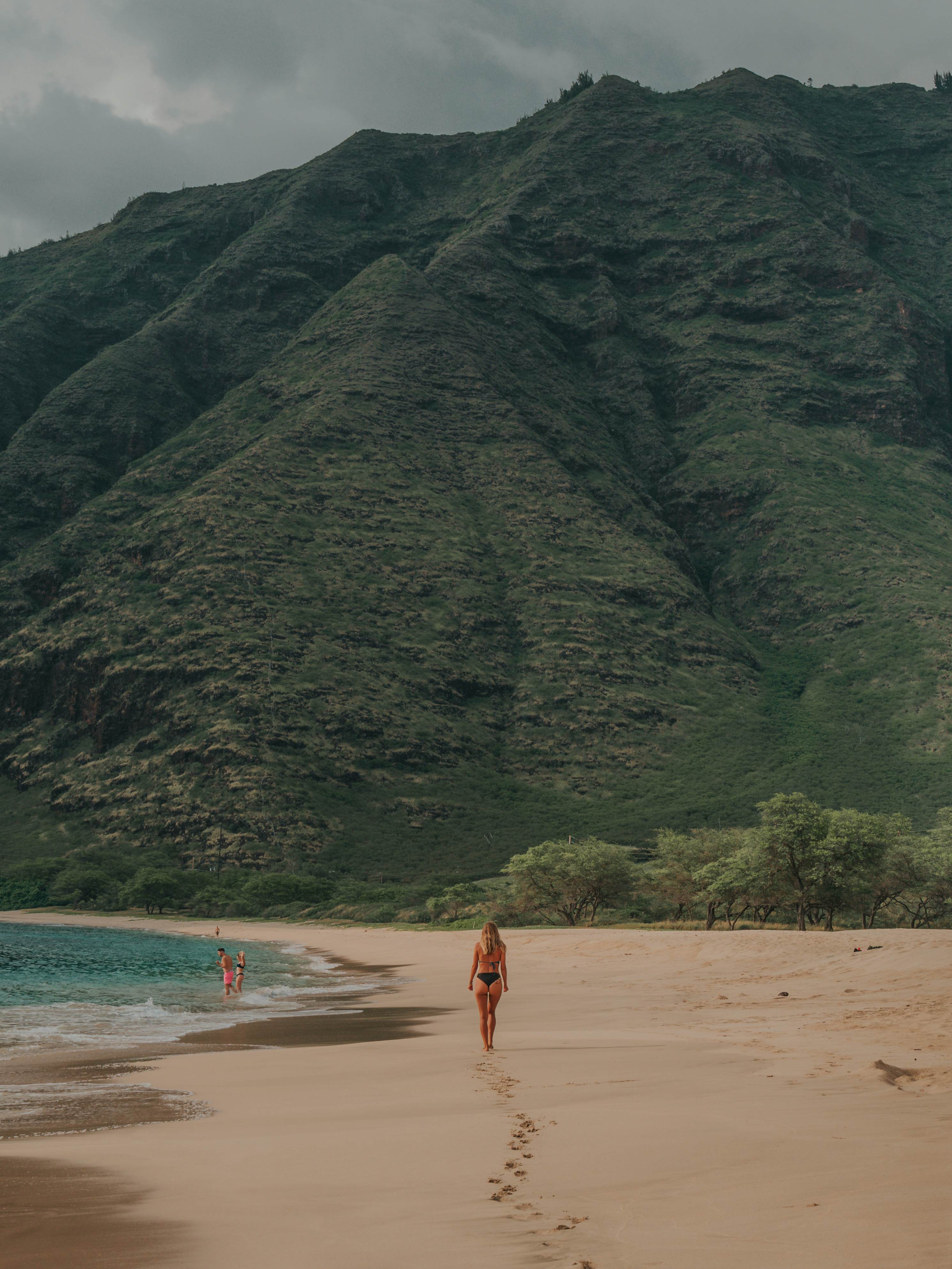 Makua Beach Hoodie Men -Image by Shutterstock, Male x-Large