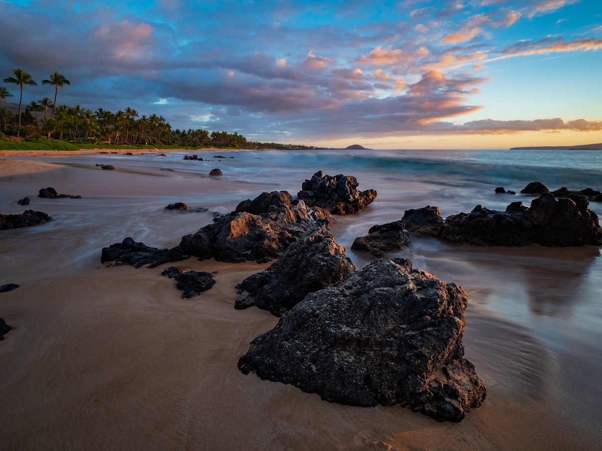 best travel guide for maui