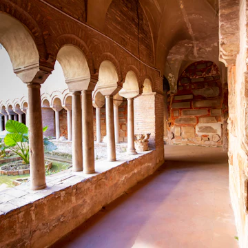 Rome, Italy- April 8,2021: The Cloister of The Basilica of San Lorenzo fuori le Mura.A square corridor built in the 12th century,Numerous sarcophagi and bas-reliefs are arranged along the walls; Shutterstock ID 1954131592; purchase_order: 65050; job: poi; client: ; other:
1954131592