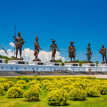 The 7 kings statue at Ratchaphakdi Park.