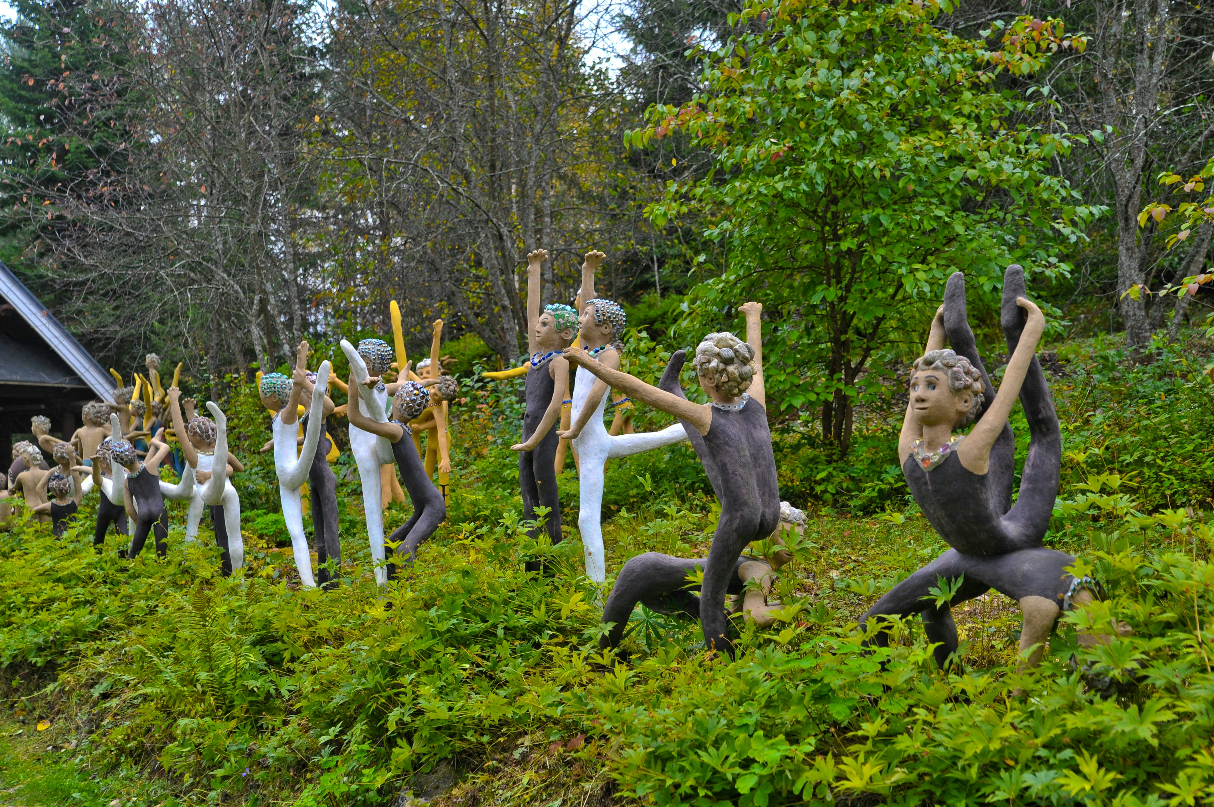 Sculptures by Veijo Ronkkonen in his sculpture park, Parikkalan Patsaspuisto.