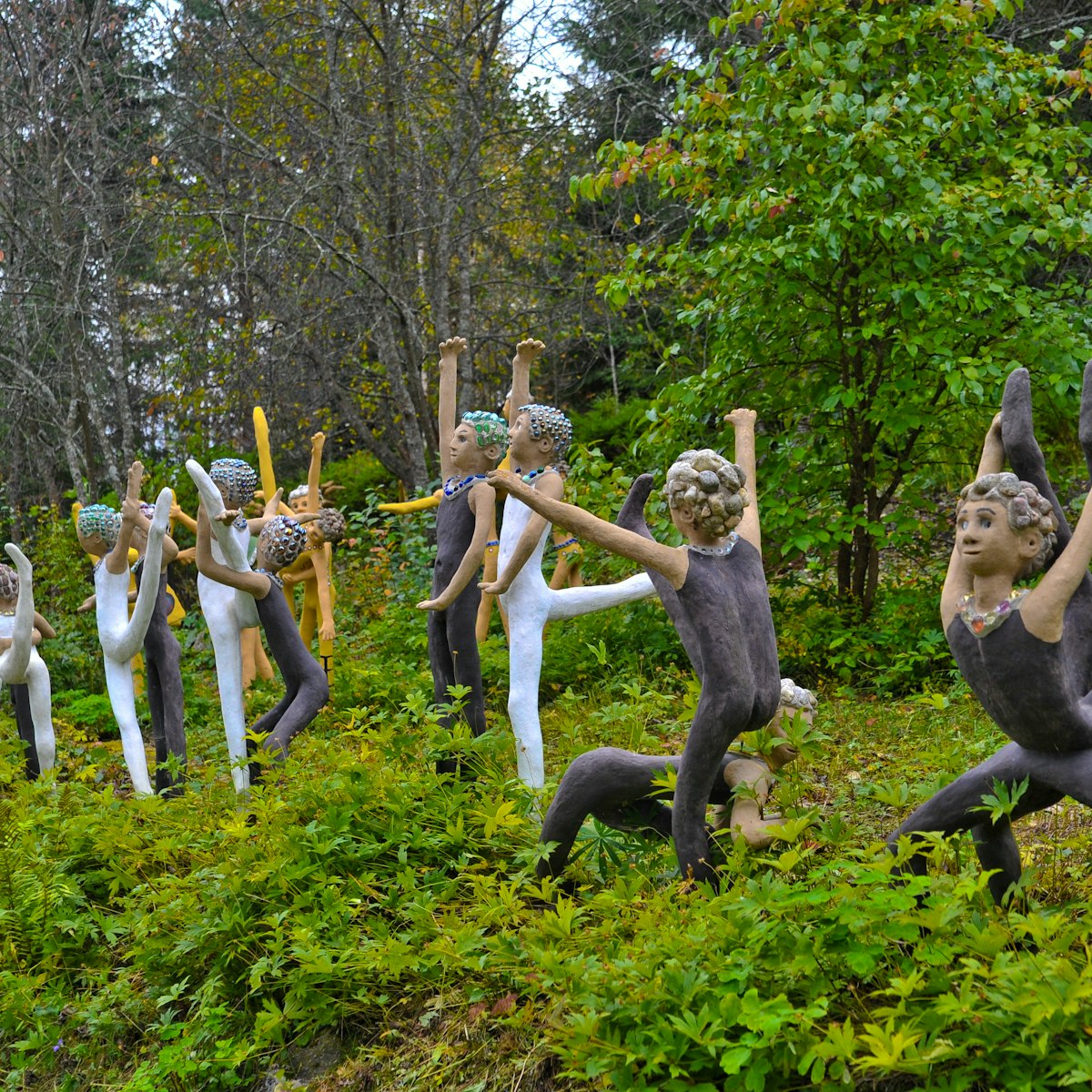 Sculptures by Veijo Ronkkonen in his sculpture park, Parikkalan Patsaspuisto.