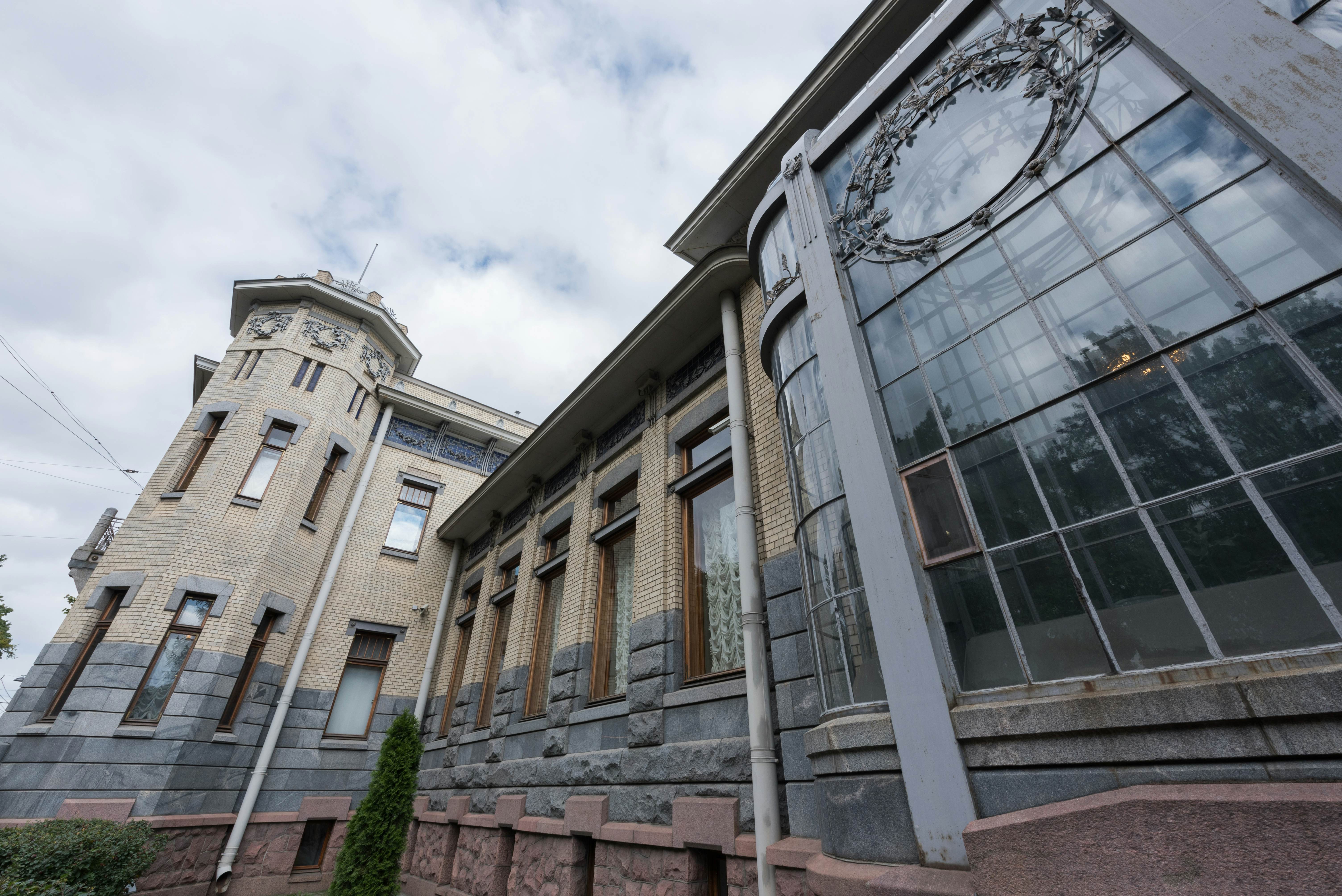 Kshesinskaia mansion, now housing the Museum of Political History. 