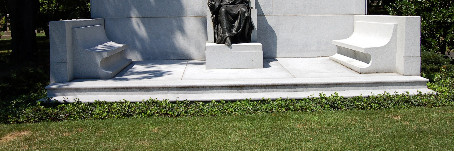 The grave of publisher Joseph Pulitzer in Woodlawn Cemetery in Bronx, NY.
