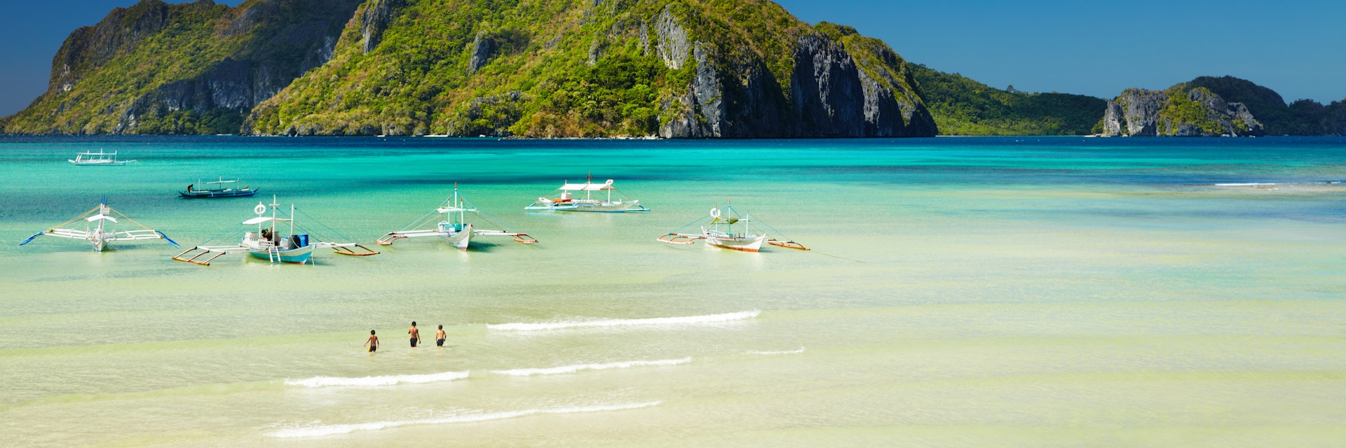 View of green mountain and tropical beach, El Nido bay, Palawan island, Philippines
beach, boat, cadlao, el nido, island, palawan, philippines, sea, tropical