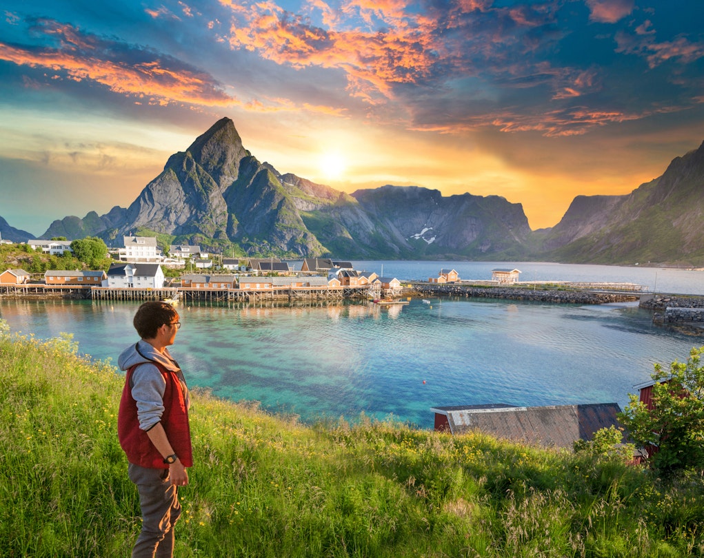 Traveller enjoy summer view of Lofoten Islands in Norway with sunset scenic
1160004574
