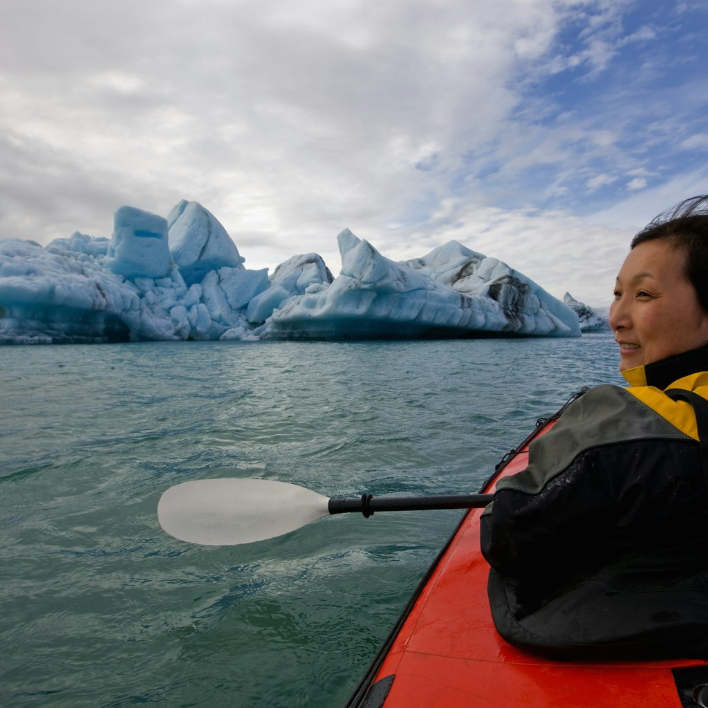 1226036593
40-45 years, asian ethnicity, boat, boating, cold - temperature, colour image, daytime, exterior, fourties, j√∂kuls√°rl√≥n, oars, outdoor, outside, paddle, paddles, red - colour, sea ice, sea kayak