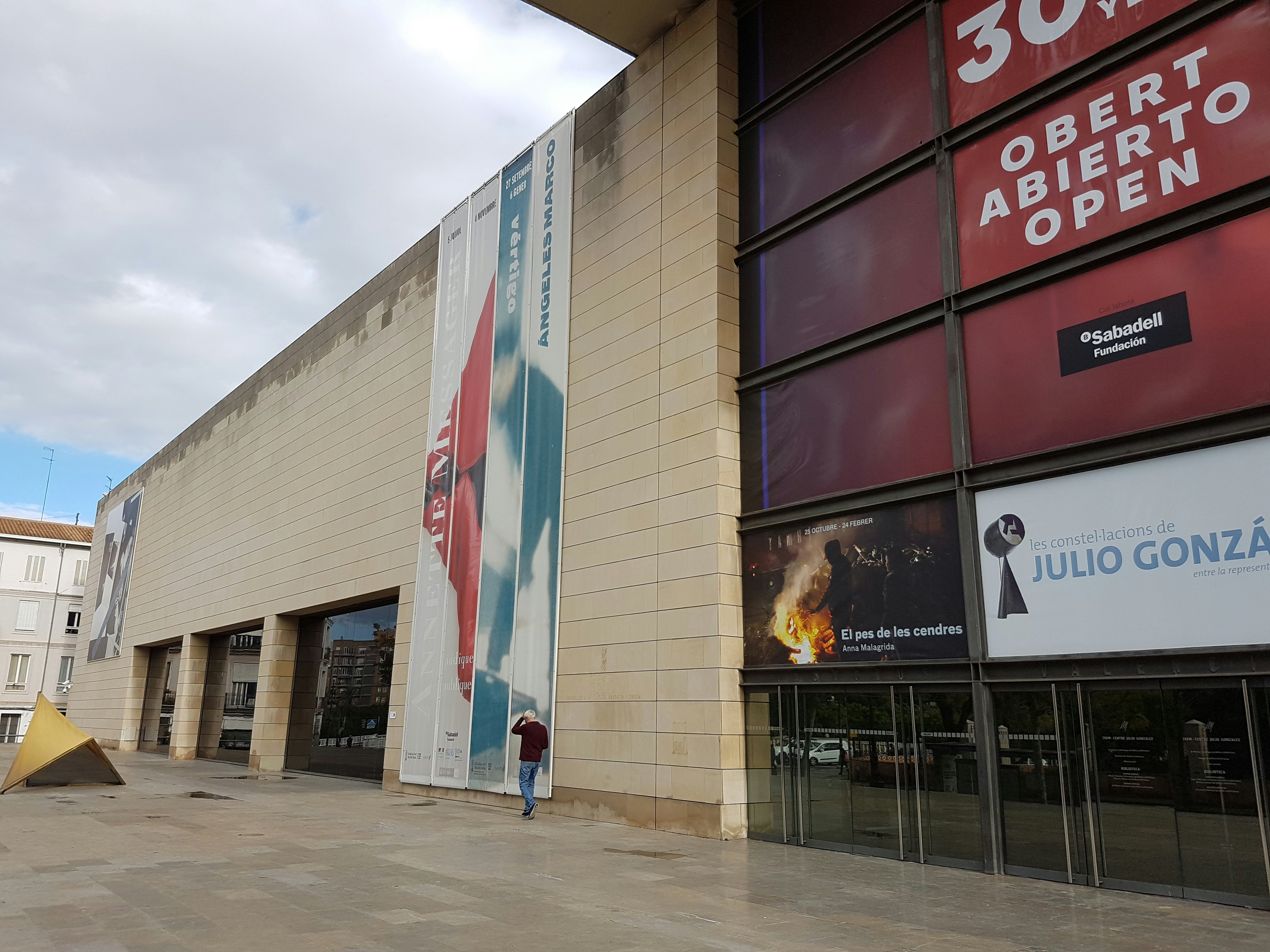 Street view of Institut Valencià d’Art Modern.