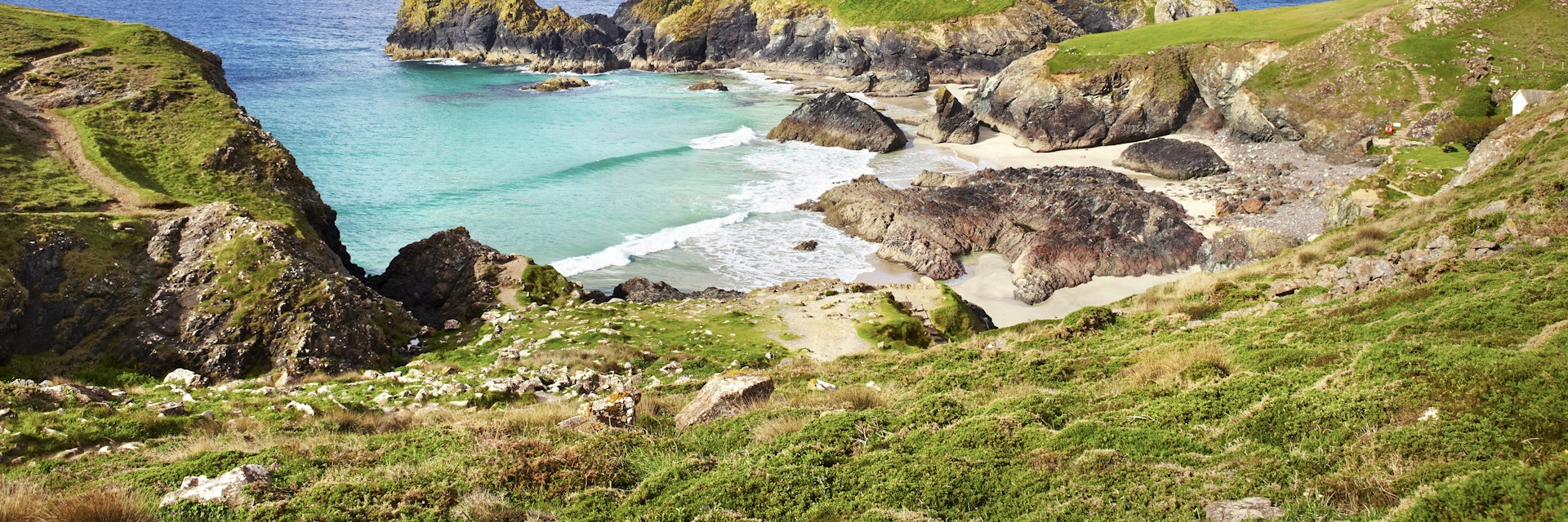 Overview of Kynance Cove on Lizard Peninsula.
Lonely Planet Traveller Magazine, Issue 32, Cornwall, Perfect trip
