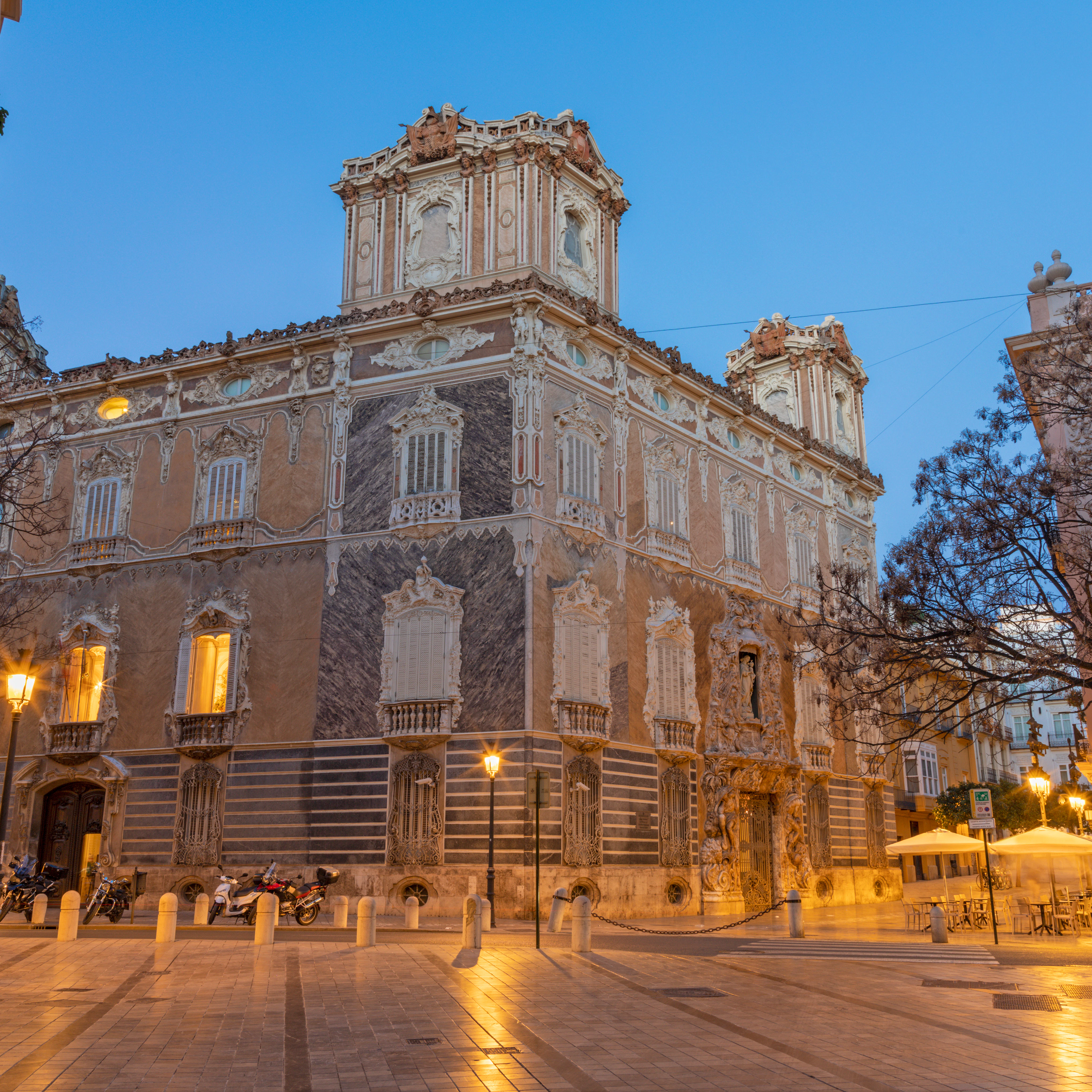 Palace of the Marques de Dos Aguas at dusk.