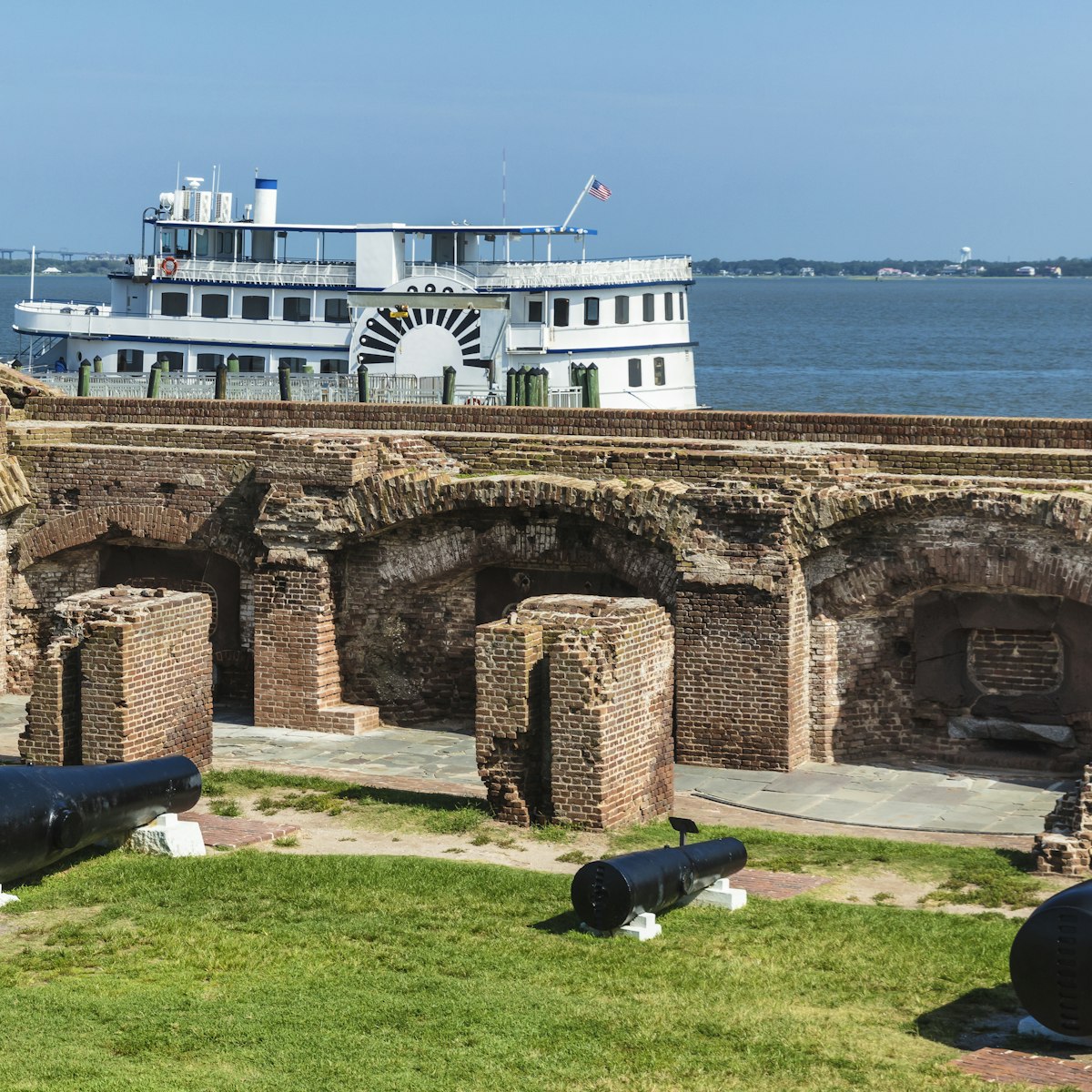 Two 15 inch 50,000-pound Rodman canons (on the sides), the largest guns used in the Civil War, are on display at the Fort Sumter site in Charleston, South Carolina.