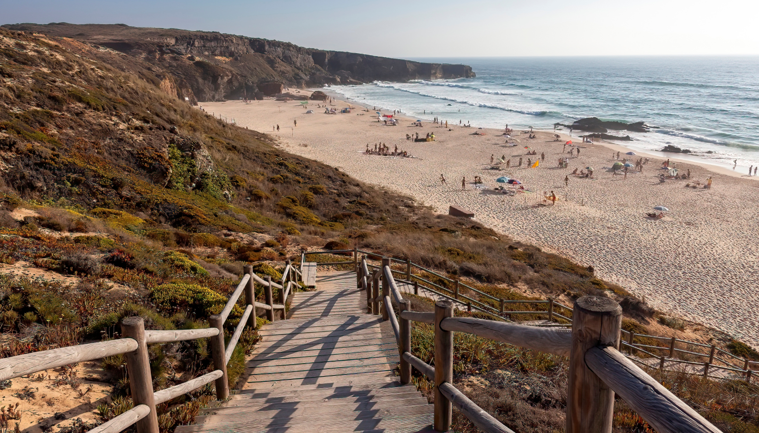 Walkway leading to Praia do Malhão beach