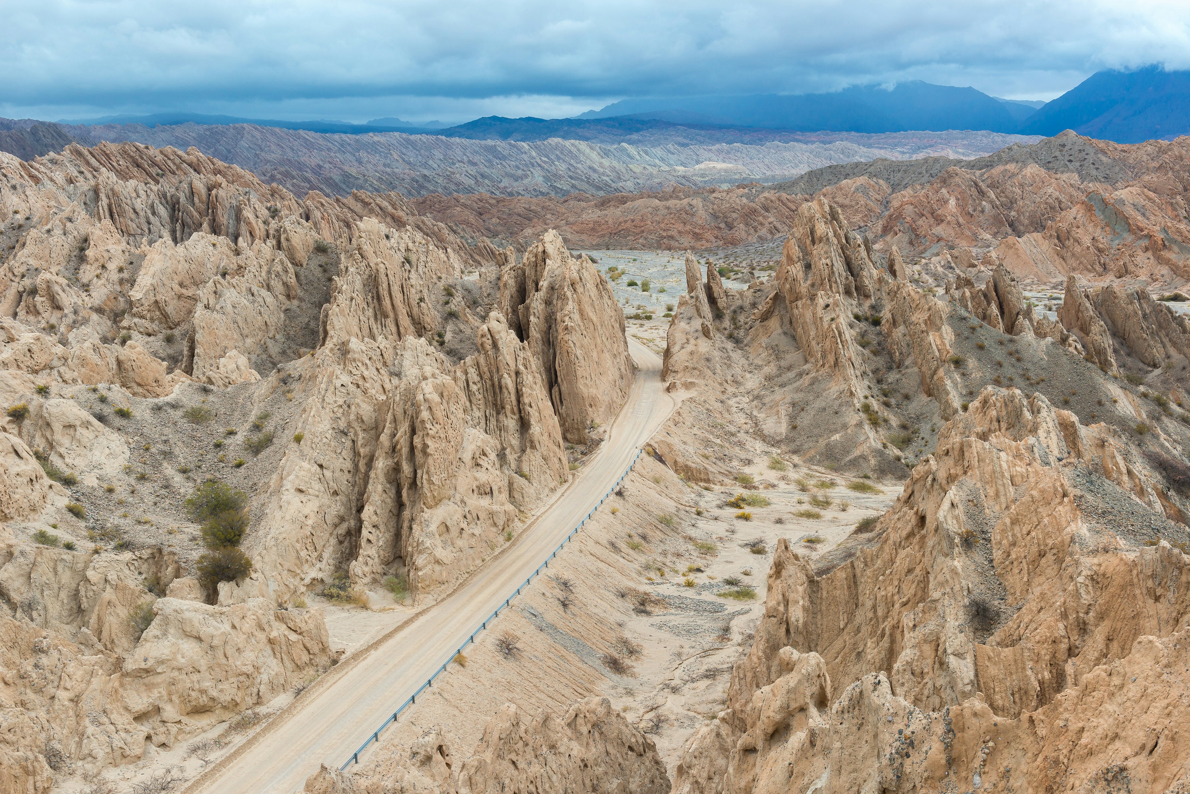 ”Quebrada de las Flechas” (Broken Arrows) is a rocky formation located at National Route 40 in Salta Province, Argentina