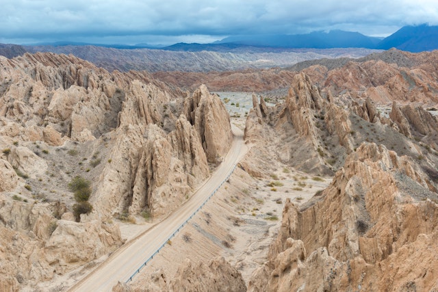 ”Quebrada de las Flechas” (Broken Arrows) is a rocky formation located at National Route 40 in Salta Province, Argentina